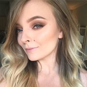 Meet your Posher, Abigail